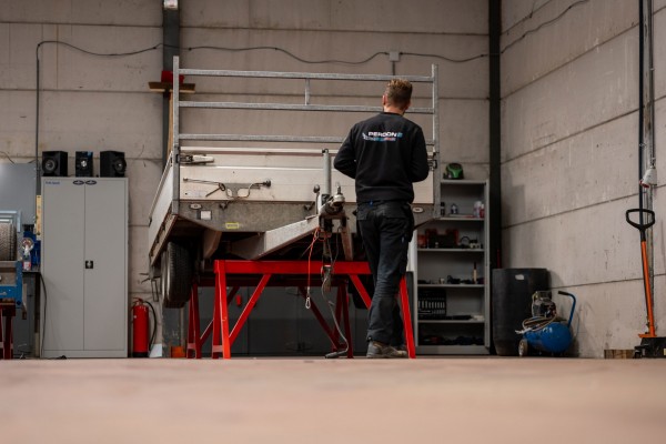 Onderhoud, herstelling of nakijken voor de keuring, bij Percon ben je op het juiste adres.